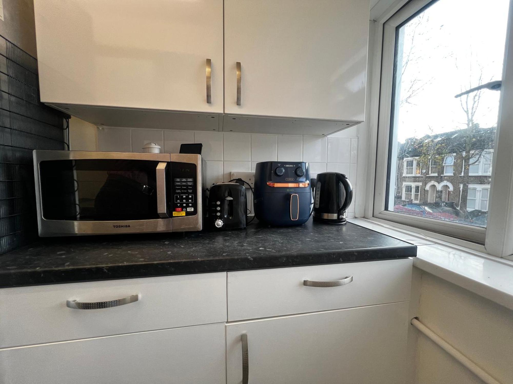 1-Bed Flat With Fast Wi-Fi In Prime Location 15Mins From Central Лондон Екстер'єр фото